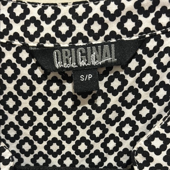 Nicole Miller Original classic black-and-white sleeveless blouse S - Picture 2 of 3